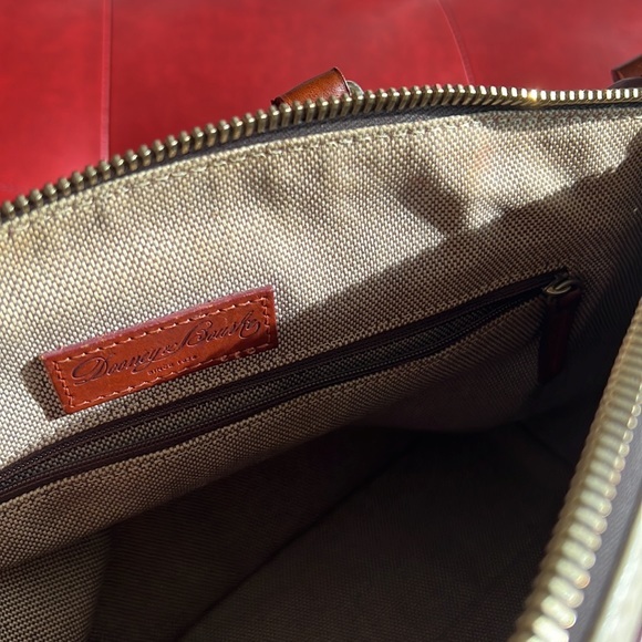 Dooney & Bourke White Leather Purse - Picture 13 of 16